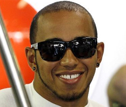 Hamilton delighted after buzzing past Vettel to win US Grand Prix