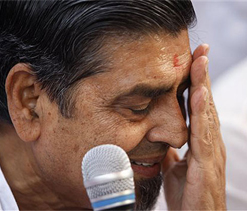 Infighting making IOA a laughing stock: Jagdish Tytler