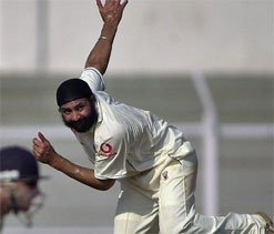 Hussain says Panesar deserves more England opportunities