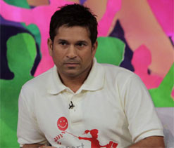 Sachin should speak to selectors about future: Kapil