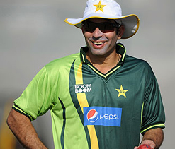 Aggression, positive mindset must against India: Misbah