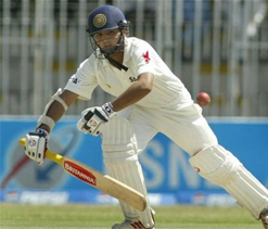 Ranji Trophy 2012: Gujarat in command against MP