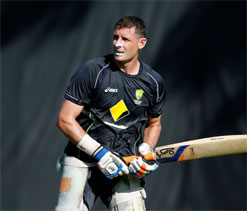 Gabba pitch provides small advantage to Aussies: Hussey