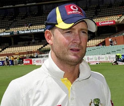 Clarke won’t finalise playing XI for Gabba Test before reassessing pitch on Friday
