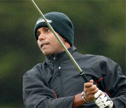 Chowrasia, Lahiri improve on rain-hit second day in Singapore