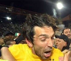 Juventus 1-0 Cagliari: Conte counts cost of Coppa conquest