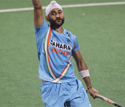 Sandeep, Sardar command top base price of Rs 15 lakh at HIL