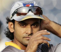 Pak pacers can upset Indian batsmen: Misbah, Hafeez