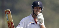 England keep India`s desperate victory attempts at bay