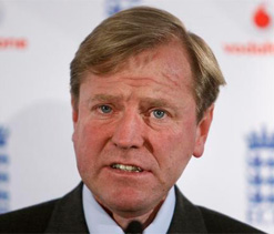 Disappointing that DRS wasn`t used in India Tests: Eng MD