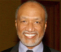 Mohamed bin Hammam resigns from FIFA, gets lifetime soccer ban