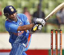Akram, Waqar pay tribute to