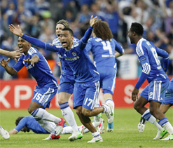 Chelsea can beat Manchester United to the Premier League title:  Cahill
