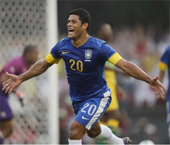 Hulk vows to fight for place in Brazilian national team