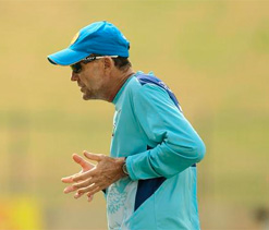 Coach says Lankans aim to show more fight against Australia at SCG