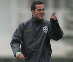 Julio Cesar could return to Brazil
