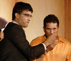 Stop criticising Tendulkar, says Ganguly