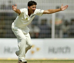 Agarkar returns from injury to lead Mumbai against Punjab