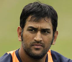 Dhoni`s behaviour with Dar unacceptable: Inzamam, Moin