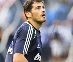 Casillas eager to close gap on Barcelona
