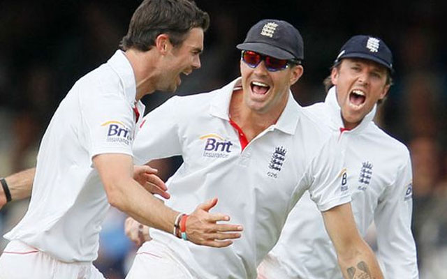 India vs England 2012: Hosts on the brink of another humiliating defeat