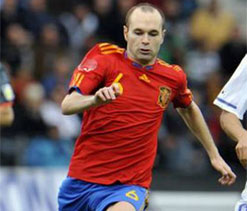 Debutante director to shoot calender with Spanish footballer