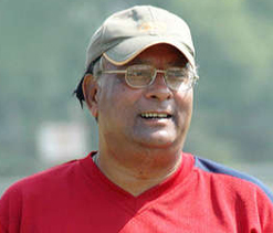 Churchill in talks with Bhowmick, Perreira