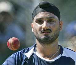 Harbhajan visits Bannerghatta Park