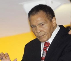 Ali smiles as Wonder, others sing Happy Birthday