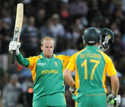 Levi blasts Proteas to New Zealand win