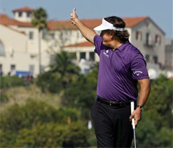 Mickelson and Bradley fall agonizingly short at Riviera