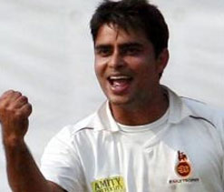 Delhi register their fourth win beating Haryana by 4 wkts