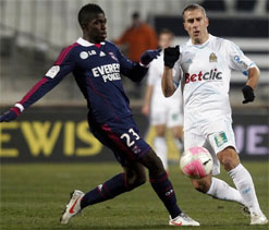 Marseille draws 2-2 with Lyon in French league