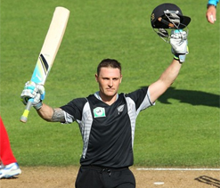McCullum ton powers New Zealand past Zimbabwe
