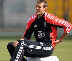England fast bowler Tremlett undergoes back surgery