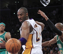 Kobe, Bynum carry Lakers past Grizzlies