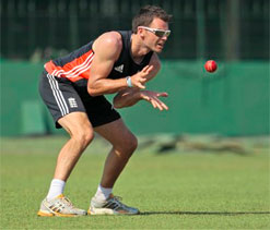 Anderson can surpass Botham`s record, says Vaughan