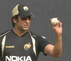 Akram believes spot-fixer Aamer should be allowed back into international cricket
