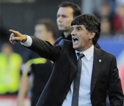 Coach Mendilibar renews contract with Osasuna