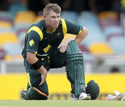 Groin injury makes Warner doubtful for second final