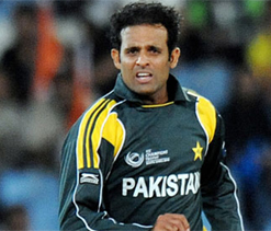 Pakistan`s Rana Naved denies BPL match-fixing