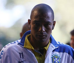 Gilberto undergoes surgery on nose