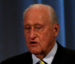 Former FIFA president Havelange admitted to ICU