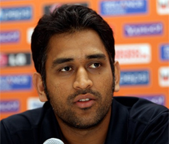 Dhoni is not under any pressure, says Fleming