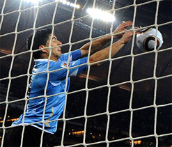 Suarez open to repeating his World Cup handball to win against Everton