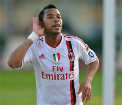 Brazilian club Santos keen to re-sign Robinho