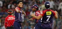 IPL 2012: Delhi bowlers thrash Mumbai