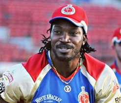 Gayle drops in at hospital to meet injured girl Tia