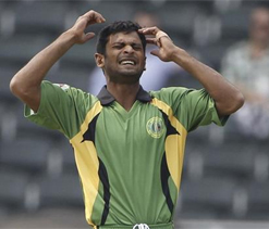 Bishoo dropped, in-form batsman Fudadin gets the nod