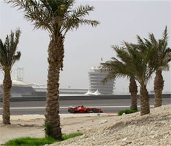 Thousands stage Bahrain protest ahead of F1